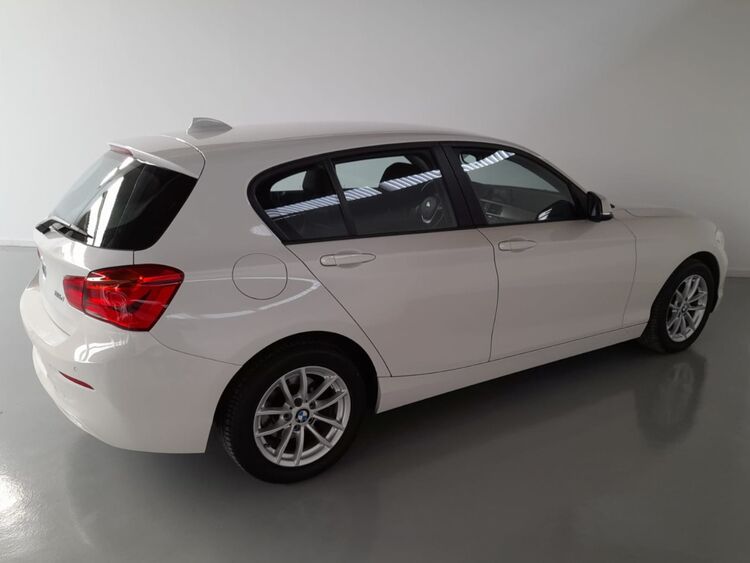 BMW Serie 1 116d foto 4