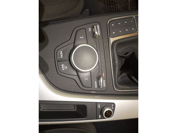 Audi A4 2.0TDI Advanced edition 110kW foto 18